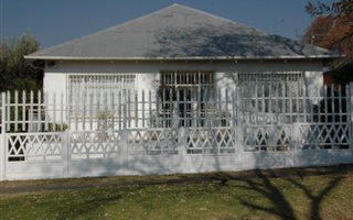 3 Bedroom House in Bezuidenhout Valley
