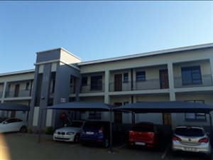 2 Bed Apartment in Witpoortjie