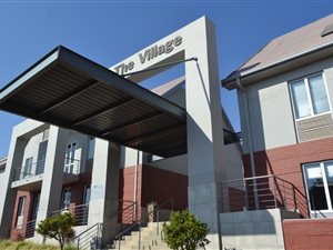 350 m² Office Space in Faerie Glen