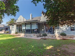 House in Houghton Estate