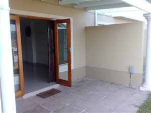 2 Bed Duplex in Caversham Glen