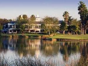 1600 m² Land available in Silver Lakes