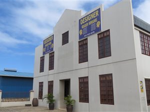 320 m² Commercial space in Umbogintwini