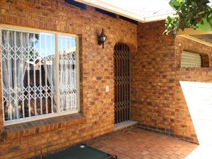 3 Bed Cluster in Beyers Park
