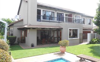 4 Bedroom House in Amberfield