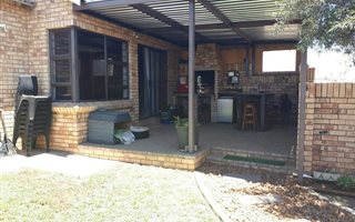 2 Bedroom Townhouse in Bloemfontein