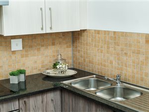 2 Bedroom Apartment in Rietvalleirand