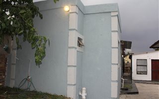 2 Bedroom House in Olievenhoutbosch
