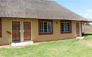 1 Bedroom Garden Cottage in Bredell AH