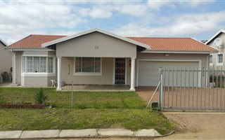 3 Bedroom House in Lincoln Meade
