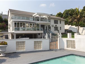 7 Bed House in Avoca