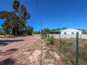 743 m² Land available in Redelinghuys