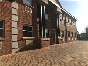 122 m² Office Space in Irene