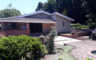 2 Bedroom House in Hillcrest Central