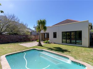 3 Bed House in Newlands