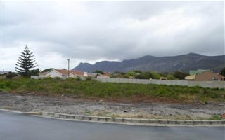 703 m² Land available in Sandbaai