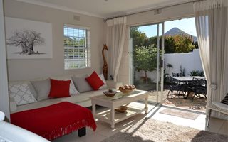 3 Bedroom Townhouse in Hout Bay and surrounds