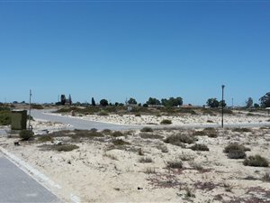 500 m² Land available in Velddrif