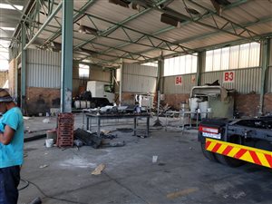 3000 m² Industrial space in Sebenza