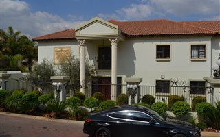 3 Bedroom Cluster in Atholl