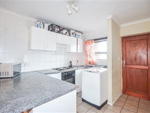 2 Bed Apartment in Ferndale