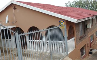 6 Bedroom House in Reservoir Hill