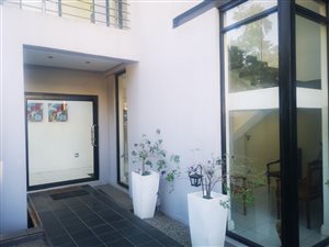 5 Bed House in Hurlingham