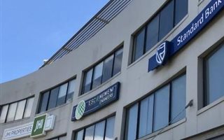 300 m² Commercial space in Umhlanga Rocks