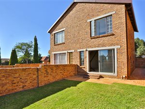 2 Bed Townhouse in Honeydew Ridge