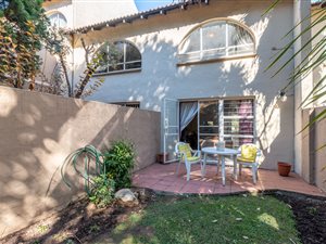 2 Bed Apartment in Rembrandt Park