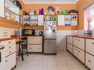 2 Bed Flat in Florida