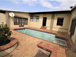 4 Bed House in Malvern