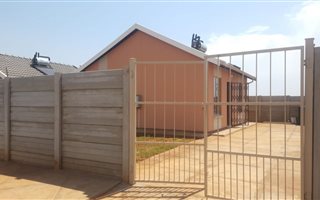 2 Bedroom House in Sky City