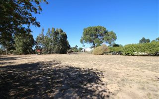 744 m² Land available in Redelinghuys
