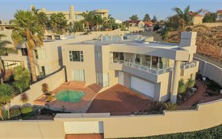 3 Bedroom House in Northcliff