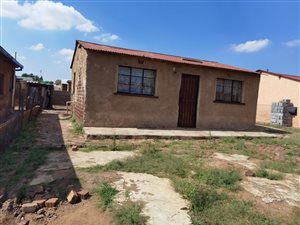 2 Bed House in Tembisa