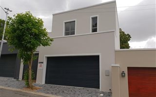 2 Bedroom House in Newlands