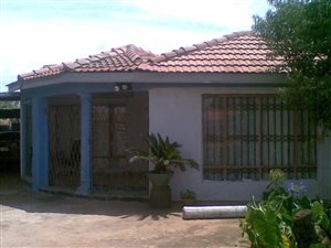 2 Bed House in Soshanguve
