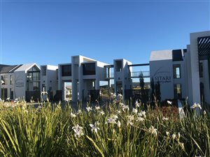 3 Bed Apartment in Somerset West Central