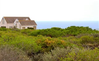 4597 m² Land available in Nautilus Bay