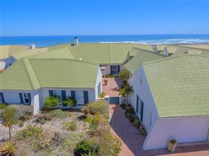 4 Bed House in Jakkalsfontein