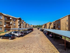 2 Bed Apartment in Chloorkop