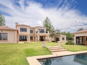 4 Bedroom House in Blue Hills Country Estate