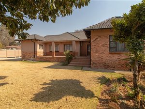 4 Bed House in Creswell Park