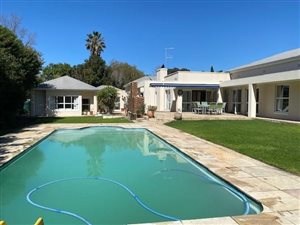 5 Bed House in Constantia Upper