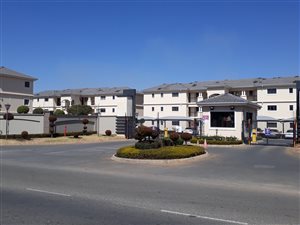 2 Bed Apartment in Halfway House