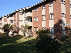 2 Bed Apartment in Scottsville