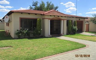 2 Bedroom Apartment in Vryburg
