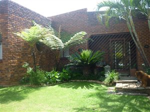 4 Bedroom House in Suiderberg