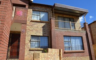 2 Bedroom Townhouse in Shellyvale